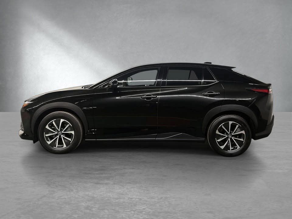 Lexus RZ450e – 2024