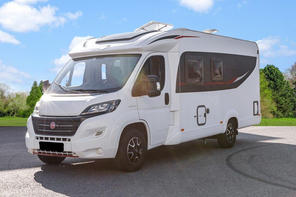 Camping-car : Bürstner BT6603