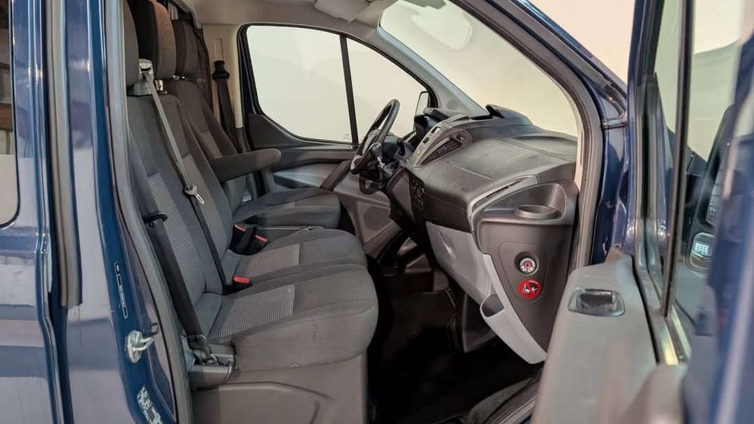 Ford Transit Custom 2.2 TDCI transformé en camping-car