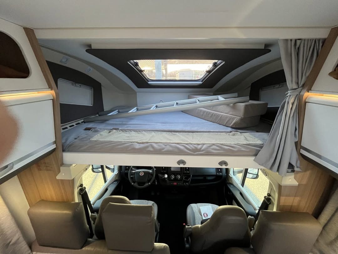 Adria CORAL XL A 670 DK