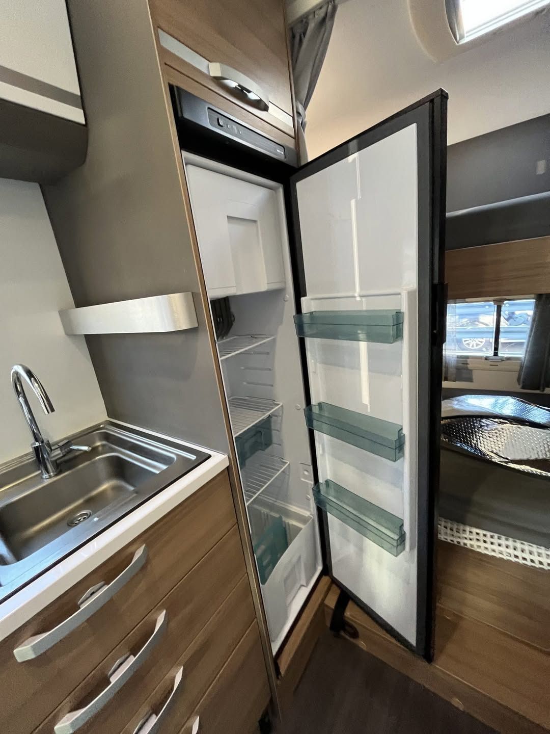 Adria CORAL XL A 670 DK