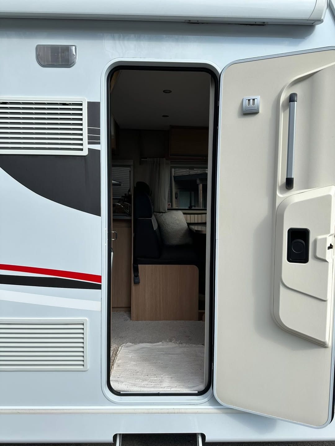 Capron Sunlight T69L