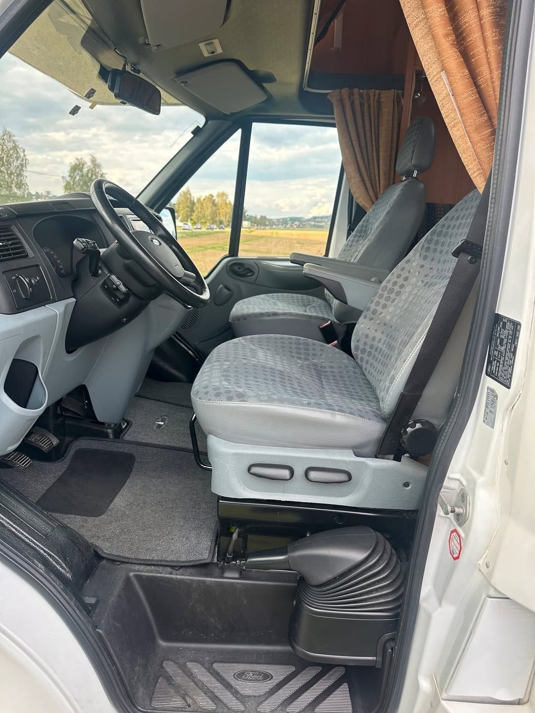 Challenger Genesis 31 140 CV