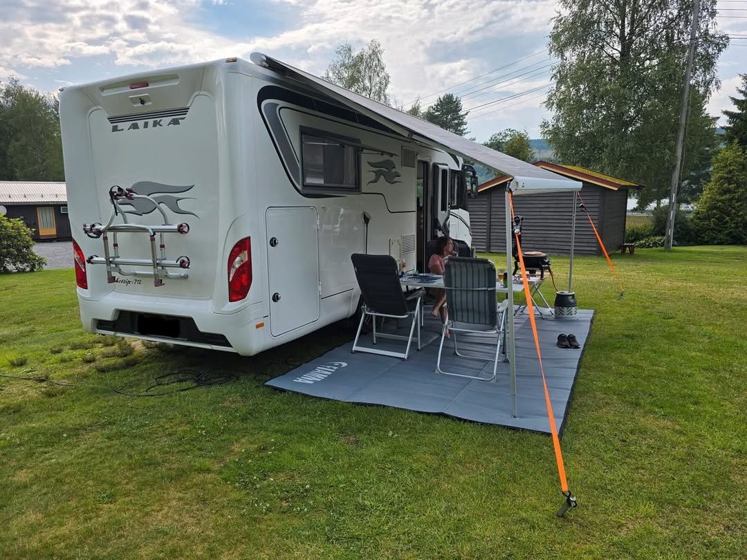 Laika EQOVIP 712