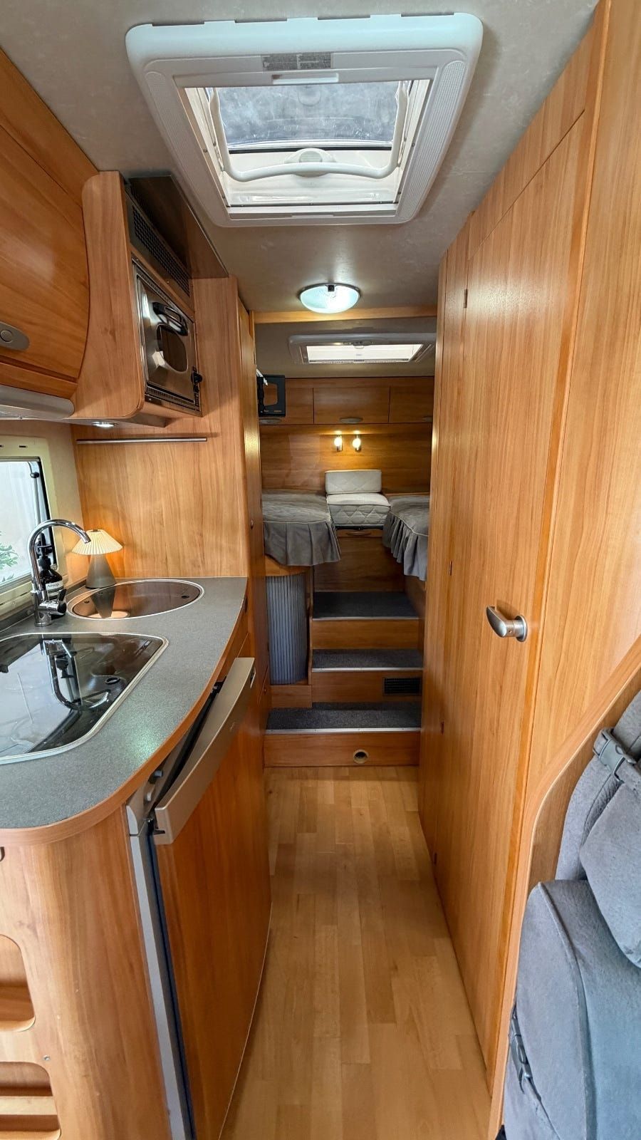 Adria Coral Silver S660SL