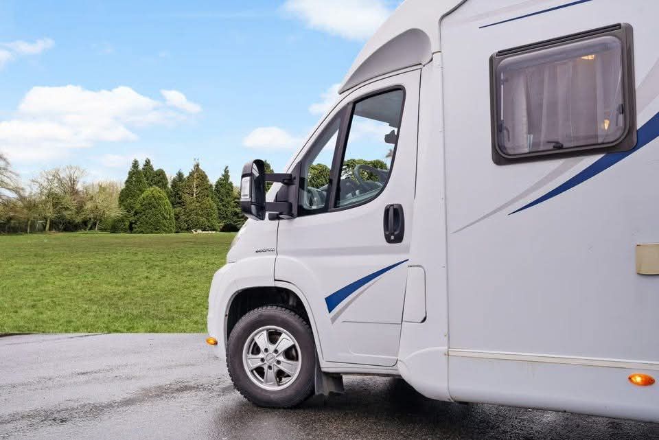 Autocaravana Dethleffs Advantage 6501
