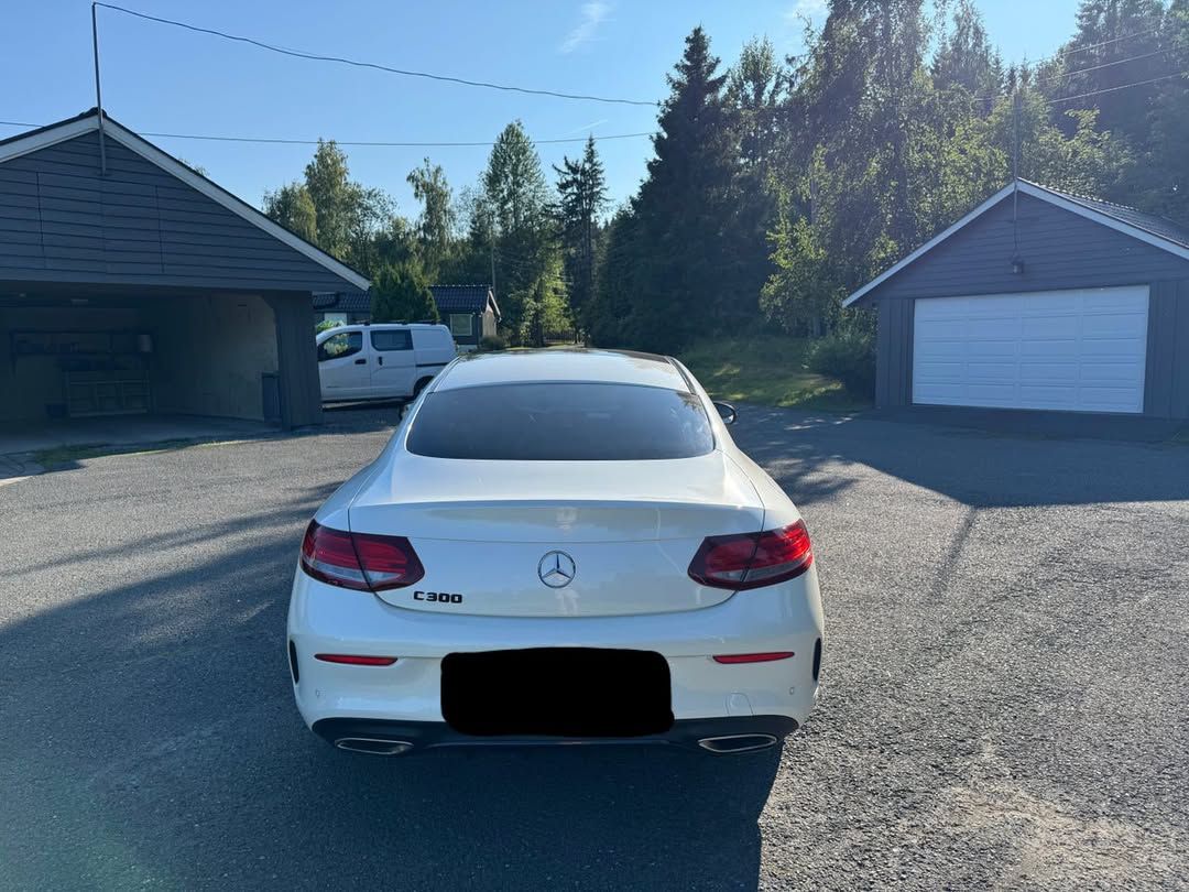 Mercedes-Benz C300 – 2017