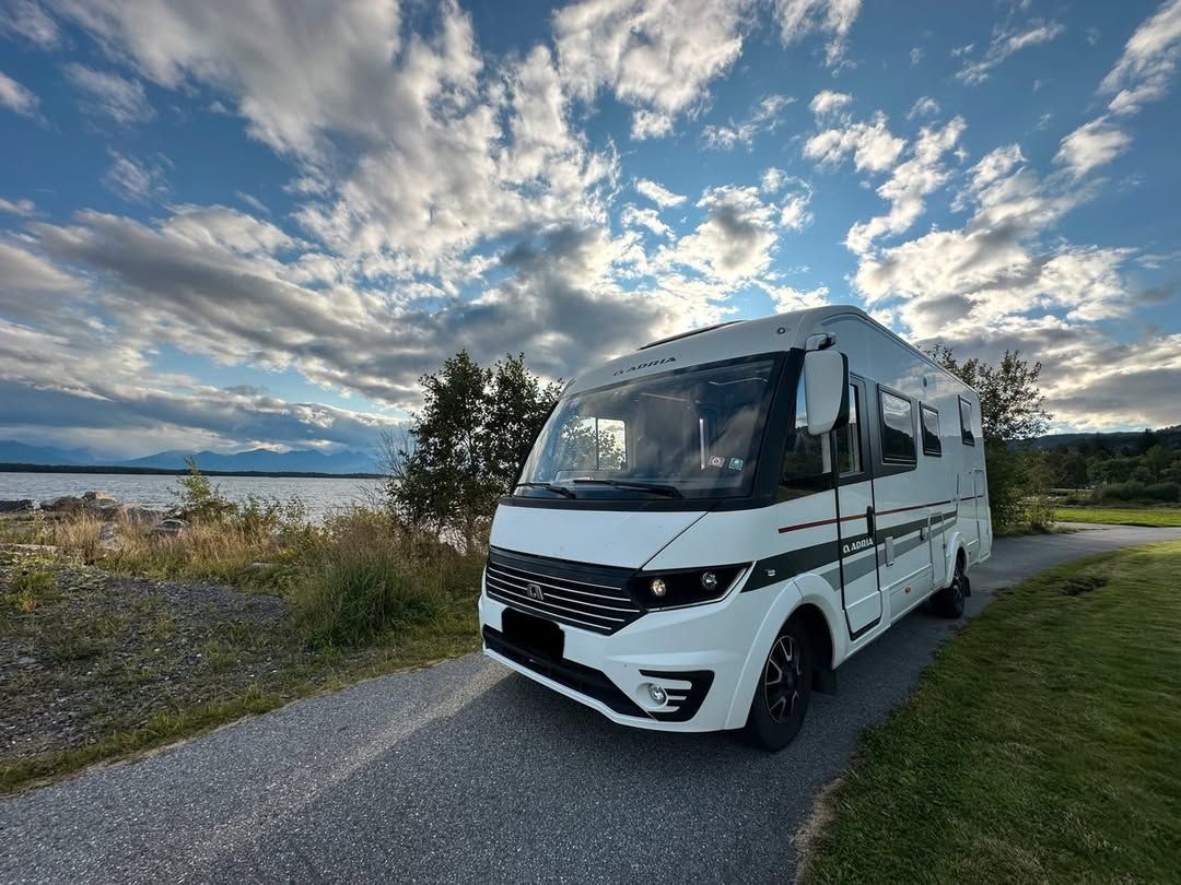Adria Sonic Pluss SL 700