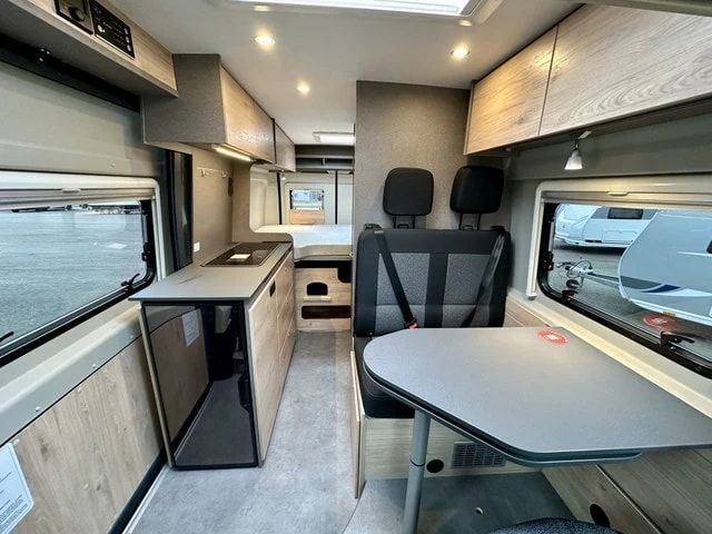 Dethleffs Globetrail Active 600 DS, Fiat