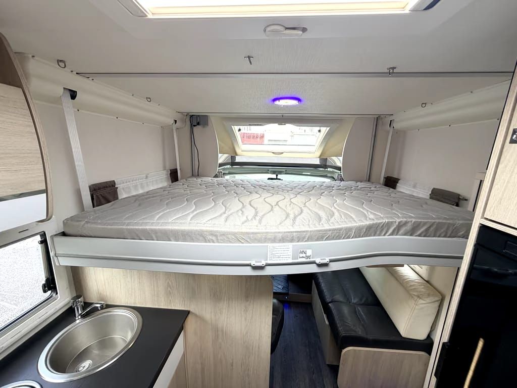 Camping-car : Chausson 718 XLB Édition Spéciale Ressort