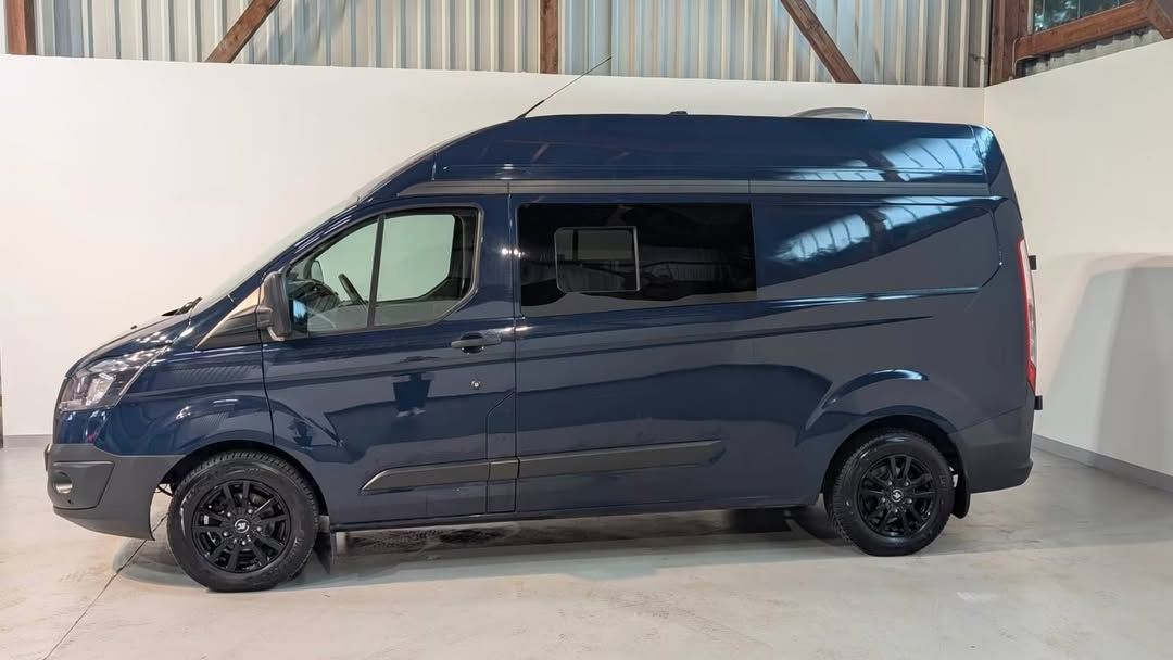 Ford Transit Custom 2.2 TDCI transformé en camping-car